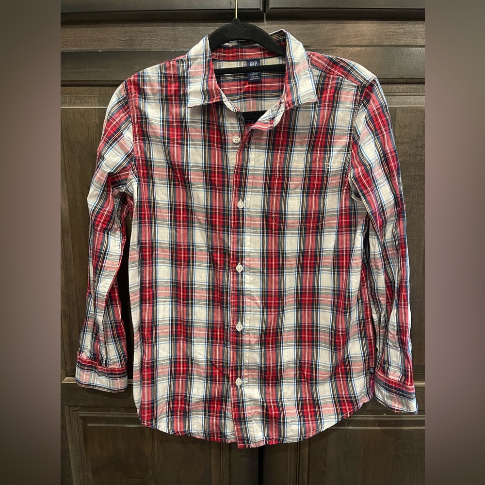 GAP boys NWT plaid shirt Size 10-12
